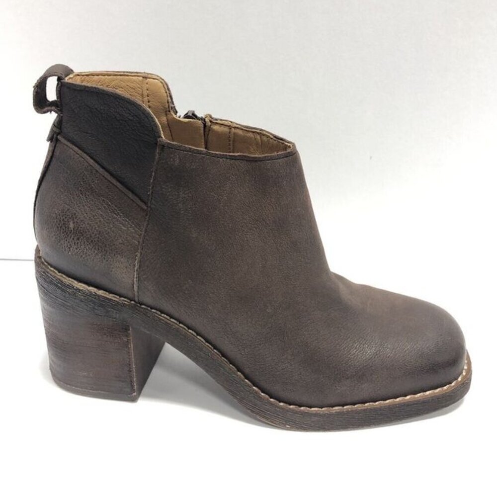 Crown Vintage Women’s Hashel, Brown Ankle Booties, Size 6.5 M